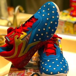 SOLD Reebok Wonder Woman Nano Xs Training Shoe